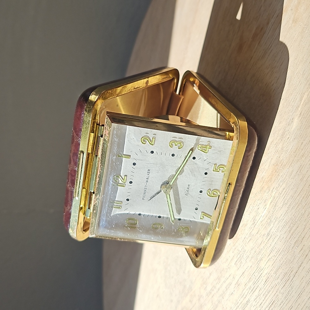 Vintage Pinney Walker Travel Alarm Clock